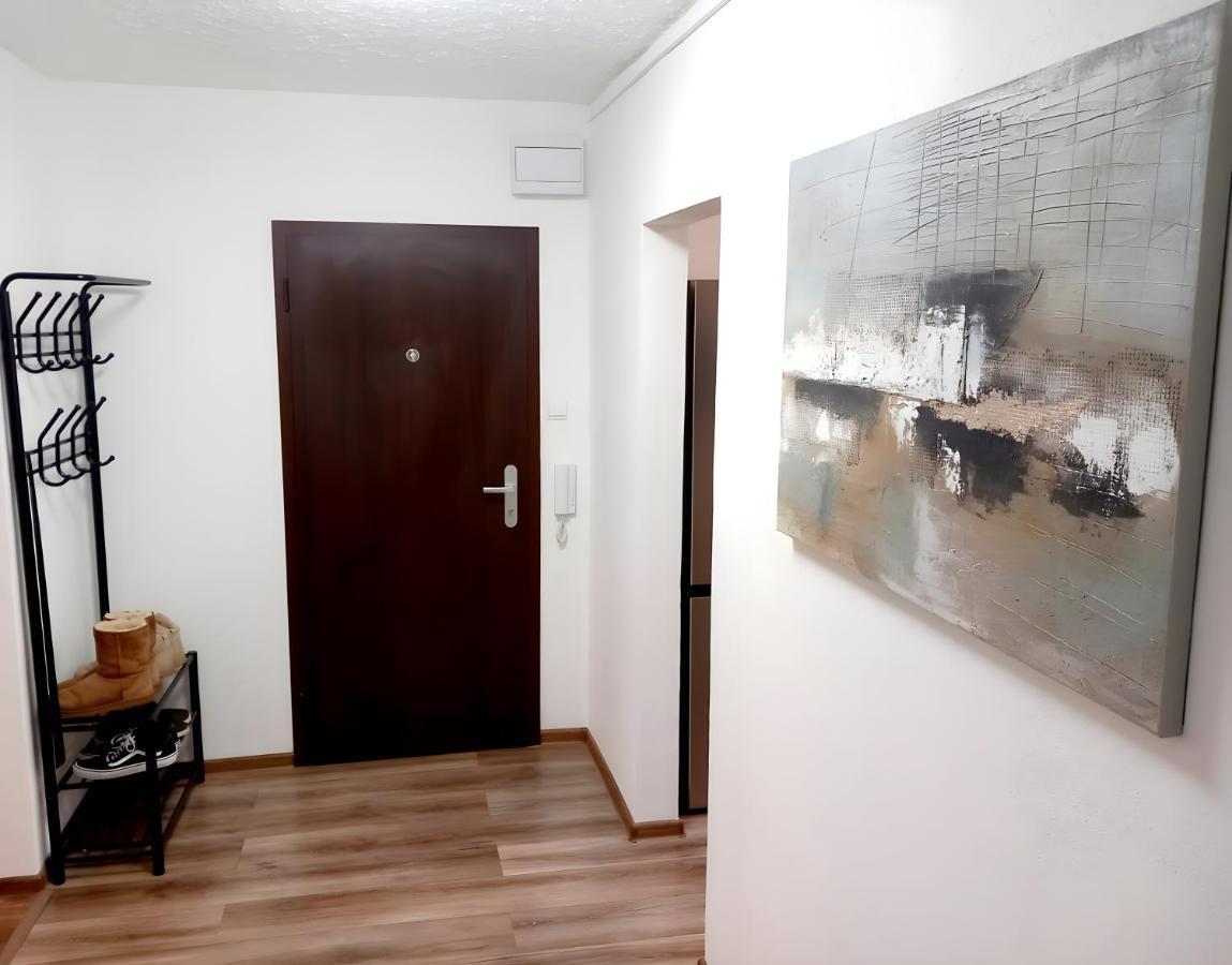 Stylovy Apartman V Samorine Apartment Exterior photo